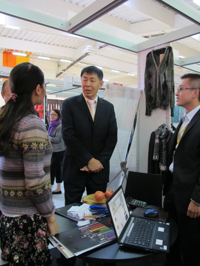 第六届中国纺织品服装贸易展在巴黎开幕